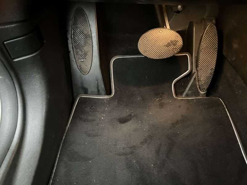 MINI Cooper Image 18