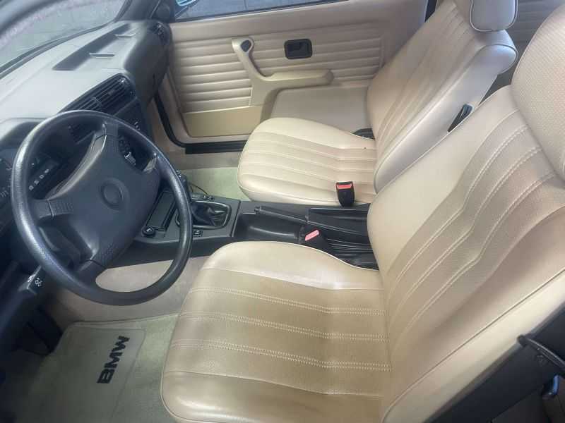 BMW 3 Series Image 14