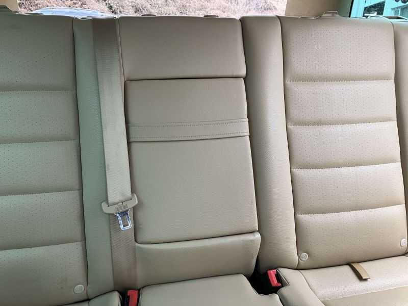 Volkswagen Touareg 2 Image 32