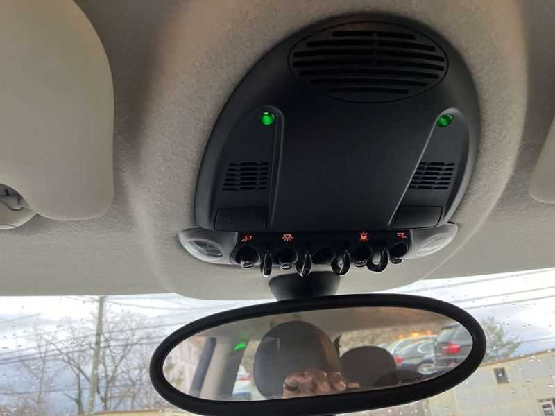 MINI Cooper Image 20