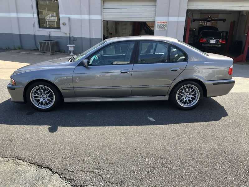 Bmw 5 Series Image 5