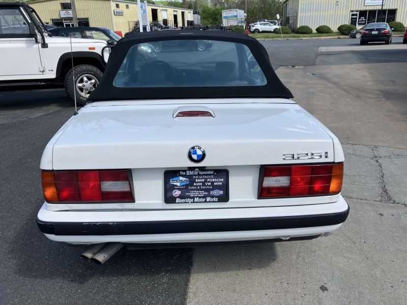Bmw 3 Series Image 10