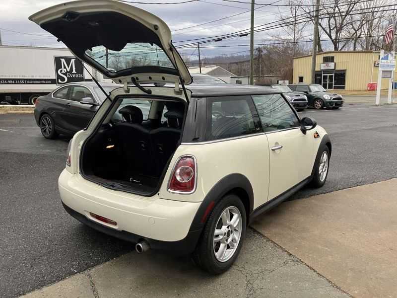 MINI Cooper Image 11