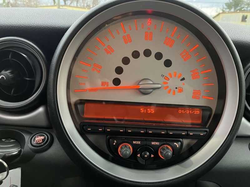 MINI Cooper Image 10