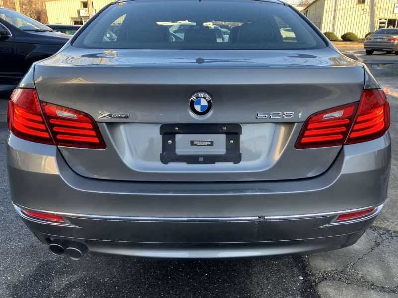 Bmw 5 Series Image 4