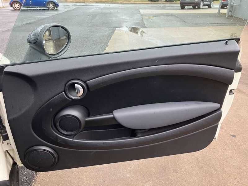 MINI Cooper Image 9